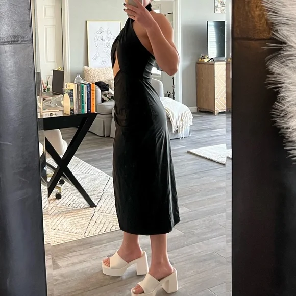 Black Showpo Midi Party Dress - Picture 10 of 12